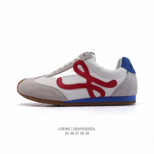 230 【公司级】Loewe/罗意威 Ballet Runner 皮革 简约圆头 系带 低帮 运动休闲鞋这双鞋是Loewe新发布的Ballet Runner 2