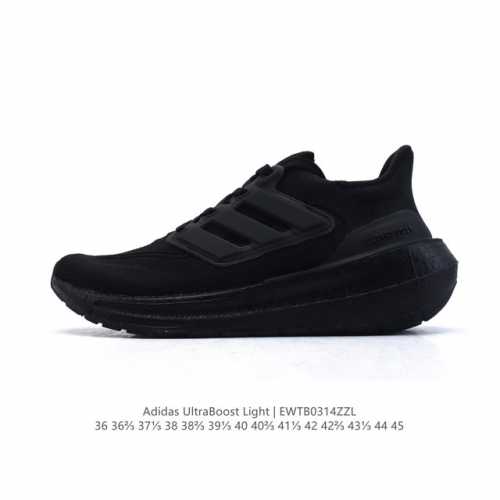 140 【真爆】阿迪达斯 .老爹鞋 全新Adidas Ultra Light Boost系列 爆米花 缓震运动跑步鞋，超轻升级，10周年新一代缓震运动跑鞋。在阿