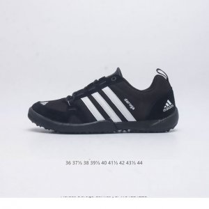 阿迪达斯 Adidas 新款男女鞋 Daroga Plus Canvas Shoes 徒步越野户外运动鞋 这款可折叠户外运动鞋,旨在为远足和旅行打造。帆布鞋面,