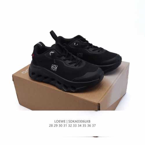 120 【童鞋】Loewe 罗意威 X On 昂跑全新合作系列儿童运动鞋 中大童时尚老爹鞋 厚底增高跑步鞋，品牌与瑞士高性能运动品牌On携手打造的此系列作品专为