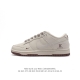 耐克 Nike Dunk Low Retro 运动鞋复古板鞋，路易威登 联名 作为 80 年代经典篮球鞋款，起初专为硬木球场打造，后来成为席卷街头的时尚标杆，现