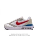 耐克 Nike Air Max Dawn 黎明系列 低帮气垫百搭休闲运动慢跑鞋，从配色上彰显出浓厚的复古气质。最大的亮点当属鞋型设计上加入结构元素，汲取 4年诞