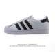 阿迪达斯 Adidas Superstar 2025年新款鞋子 蛇年新款经典贝壳头系列 新款休闲板鞋潮流男女士运动鞋 。鞋面柔软皮革拼接材质 标志性的贝壳鞋头，