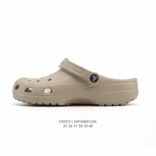 公司级 Crocs 沙滩洞洞鞋 女士休闲厚底增高凉拖鞋 卡骆驰明星同款 厚底增高沙滩鞋 选择尺码时 建议选大一码 脚感更舒适 家居休闲一式两用拖鞋 白敬亭同款，