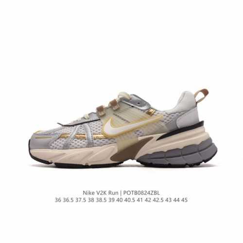 Nike 耐克 V2K Run 减震防滑 复古低帮运动跑步鞋 超火复古跑鞋，采用太空革组合呼吸网眼布鞋面材质，搭载正确4层组合底模，嵌入tpu加固稳定模块,双层