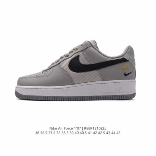 耐克 Nike Air Force 1 '07 Low 空军一号含气垫 小白鞋 低帮百搭厚底增高休闲运动板鞋。柔软、弹性十足的缓震性能和出色的中底设计，横跨复古