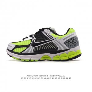 Nike 耐克夏季 Zoom Vomero 5 运动鞋休闲训练跑步鞋。Nike Zoom Vomero 5 男女子运动鞋妥帖包覆足部，提供透气支撑效果。耐穿材料