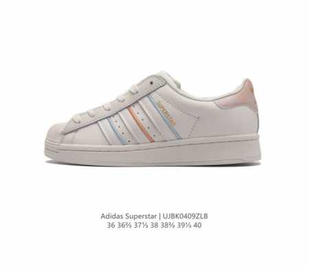 阿迪达斯 Adidas Superstar 三叶草经典贝壳头系列 新款休闲板鞋潮流男女士运动鞋 ，鞋面柔软皮革材质 标志性的贝壳鞋头，锯齿三条纹，简约的线条。就 - 点击图像关闭