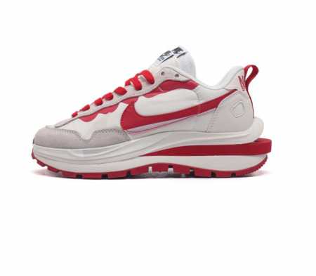 耐克 Sacaixnikeair Wafflewoven合作鞋款 男女运动鞋 勒布朗上脚 Sacai X Nike 新联名终于看清了 一双十分花哨的运动鞋 詹姆 - 点击图像关闭