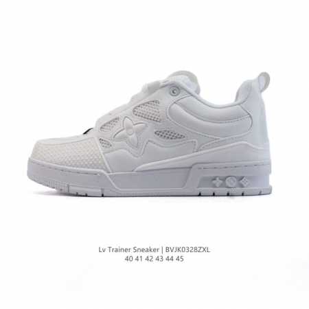 160 lv Skate Sneaker 路易威登 2025年新款运动板鞋 蛇年限定 春夏秀场初次亮相，此次以粒面牛皮革焕新呈现。加垫鞋领和鞋舌援引滑板鞋设计， - 点击图像关闭