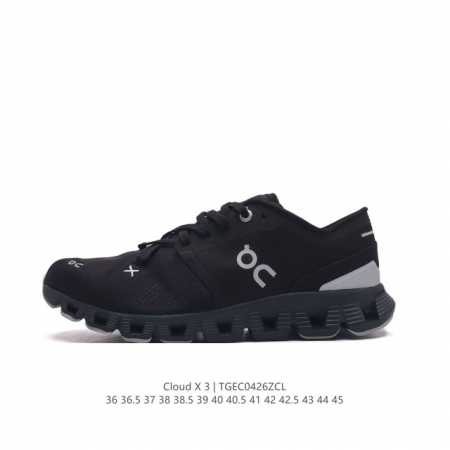 真标 On昂跑 全新综合体能训练运动鞋cloud X 舒适乐趣跑，缓震、轻量。On昂跑 Cloudsurfer上演中底“变形计” ，打破传统格局缔造柔软脚感。O - 点击图像关闭