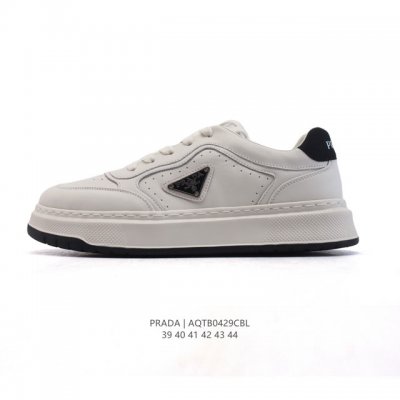 公司级 Prada系列／Prada 普拉达男士款小白鞋 厚底增高运动跑步鞋 时尚板鞋 Prada.普拉达高端品牌休闲慢跑鞋 完美做工.演绎完美选择的你。 码数: