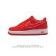 耐克 Nike Air Force 1 '07 Low 空军一号含气垫 低帮百搭厚底增高休闲运动板鞋。柔软、弹性十足的缓震性能和出色的中底设计，横跨复古与现代的