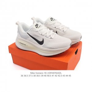 耐克 Nike Vomero 18 厚底增高老爹运动跑步鞋。全新 Vomero 提供比以往更多的緩衝效能以及該系列有史以來最高的鞋底高度，結合 Nike 的 Z