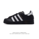 性价比版本 阿迪达斯 新款 Adidas Superstar 三叶草 经典贝壳头系列 新款休闲板鞋潮流男女士运动鞋 。鞋面柔软皮革材质 标志性的贝壳鞋头，锯齿三