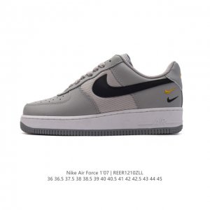 耐克 Nike Air Force 1 '07 Low 空军一号含气垫 小白鞋 低帮百搭厚底增高休闲运动板鞋。柔软、弹性十足的缓震性能和出色的中底设计，横跨复古