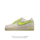 耐克 Nike Air Force 1 '07 Low 空军一号含气垫 低帮百搭厚底增高休闲运动板鞋。柔软、弹性十足的缓震性能和出色的中底设计，横跨复古与现代的