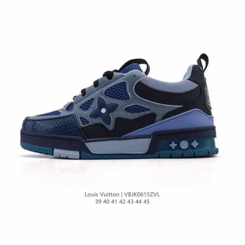 公司级 Lv Skate Sneaker 路易威登 2025年新款运动板鞋 蛇年限定 春夏秀场初次亮相，此次以粒面牛皮革焕新呈现。加垫鞋领和鞋舌援引滑板鞋设计，