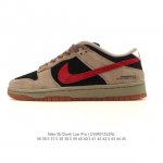 公司级 耐克 Nike Dunk Low Retro 运动鞋复古板鞋 2026年新款 马年限定，作为 80 年代经典篮球鞋款，起初专为硬木球场打造，后来成为席卷