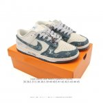 耐克 Nike Dunk Low Retro 运动鞋复古板鞋，作为 80 年代经典篮球鞋款，起初专为硬木球场打造，后来成为席卷街头的时尚标杆，现以经典细节和复古