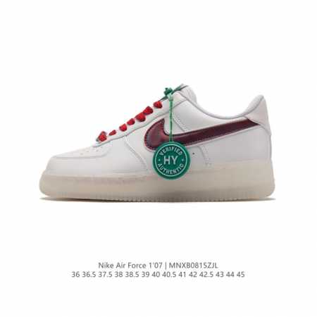 耐克 Nike Air Force 1 ’07 空军一号低帮百搭休闲运动板鞋。柔软、弹性十足的缓震性能和出色的中底设计，横跨复古与现代的外型结合，造就出风靡全球 - 点击图像关闭