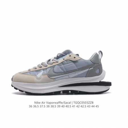耐克 Sacai X Nike Vaporwaffle 华夫三代3.0 走秀重磅联名款运动鞋 。鞋款由pegasus与vaporfly两款鞋型的设计元素共同构建 - 点击图像关闭