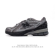 新百伦 New Balance M 6系列 复古运动鞋单品宝藏老爹鞋款。作为nb最经典的档案鞋型之一，与2002一样， 6有着nb最成熟的技术加持和复古款式，而