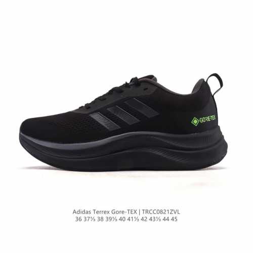 新品 阿迪达斯Adidas Terrex 全新Gore-Tex低帮徒步鞋，厚底增高老爹运动鞋。这个系列结合了阿迪达斯的运动科技与极端环境下的功能需求，主打轻量、