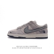 耐克 Nike Dunk Low Retro 运动鞋复古板鞋，作为 80 年代经典篮球鞋款，起初专为硬木球场打造，后来成为席卷街头的时尚标杆，现以经典细节和复古