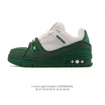 帝王版 路易威登 Louis Vuitton Lv路易威登板鞋 时尚运动鞋潮厚底增高男女鞋。舒适防滑底和百搭性霸屏整个时尚娱乐圈，细节调整完美主义！采用柔软皮革