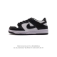 童鞋开学季 耐克 Nike Sb Dunk Low Pro 儿童运动鞋复古板鞋。采用柔软皮革鞋面，经久耐穿，塑就如元年款 Dunk 般的复古质感。鞋头透气孔，搭