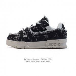 公司级 路易威登 Louis Vuitton Lv路易威登板鞋 时尚运动鞋潮厚底增高男女鞋。舒适防滑底和百搭性霸屏整个时尚娱乐圈，细节调整完美主义！采用柔软帆布