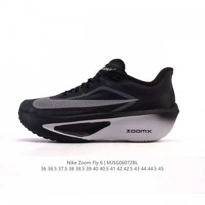 公司级 Nike耐克Zoom Fly 6 马拉松碳板米黑跑步鞋男款运动鞋Fn8455-001春新款Zoom Fly 6 Prm缓震轻便跑步鞋。这款鞋在继承了 N