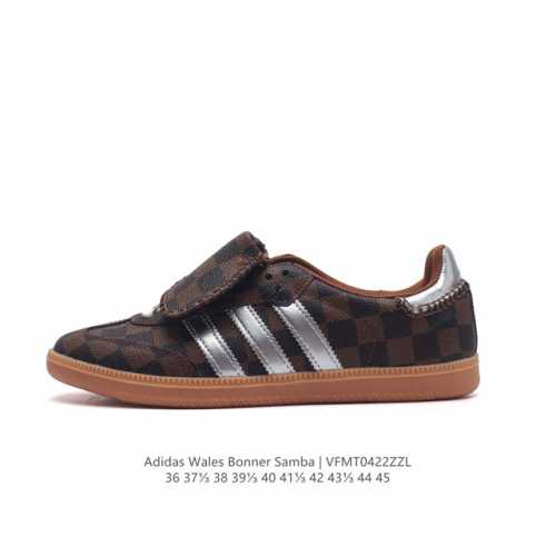 阿迪达斯 Adidas Samba新款 德训鞋 时尚休闲运动板鞋- Wales Bonner 的 Adidas Samba “Studded”亮相，Adidas