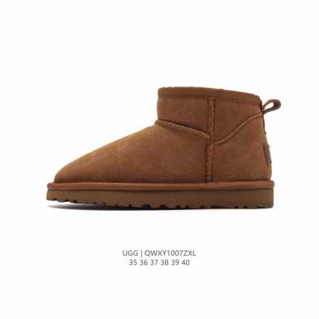 Ugg 中帮靴子 雪地靴 俏皮可爱的百变造型， 美国轻奢品牌ugg 平底系列冬季羊毛一体雪地休闲保暖毛毛家居包头棉鞋。官方同步包装 检验标 材料采用原厂防污防水 - 点击图像关闭