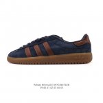 阿迪达斯 Adidas 德训鞋系列 清新 马卡龙 造型！阿迪达斯全新三叶草 Bermuda 运动板鞋悄悄上架！近期，Adidas Originals Bermu