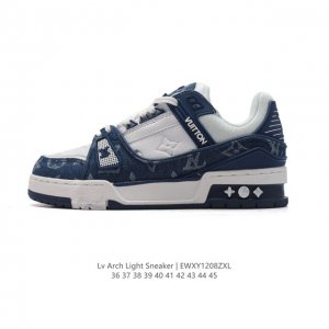 路易威登 Louis Vuitton Lv路易威登板鞋 时尚运动鞋 潮厚底增高鞋 。舒适防滑底和百搭性霸屏整个时尚娱乐圈，细节调整完美主义！采用柔软皮革与织物拼