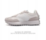 Nb 新百伦 New Balance U327系列复古休闲运动慢跑鞋时尚男女运动鞋 以更纯粹的复古风格设计打造的全新造型 侧身还以解构设计 将 N 字标志以做旧