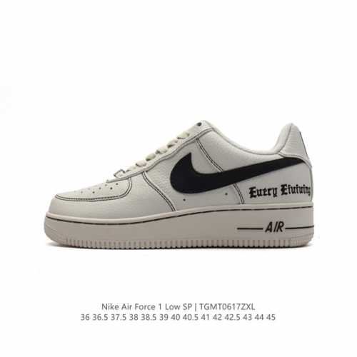 耐克 Nike Air Force 1 '07 Low 空军一号含气垫 低帮百搭厚底增高休闲运动板鞋。柔软、弹性十足的缓震性能和出色的中底设计，横跨复古与现代的