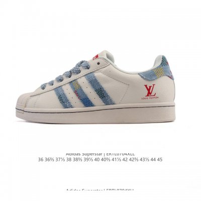 公司级 阿迪达斯 Adidas Superstar 2025年新款鞋子 蛇年新款经典贝壳头系列 新款休闲板鞋潮流男女士运动鞋 。鞋面柔软皮革拼接材质 标志性的贝