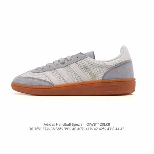 阿迪达斯 Adidas Handball Spezial 低帮三叶草学院风复古休闲板鞋 德训鞋 橡胶底柔软皮革拼接经典运动鞋板鞋。圆头、缝合拼接设计、正面绑带、