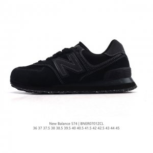 Nb 574 新百伦 New Balance Nb 574系列舒适百搭复古拼接时尚休闲运动鞋。New Balance 的 574 具有识别性和持久流行性，从它作