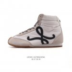 公司级 Loewe 罗意威 Ballet Runner 皮革织物拼接 简约圆头 系带 高帮 短靴 运动休闲鞋这双鞋是Loewe新发布的Ballet Runner