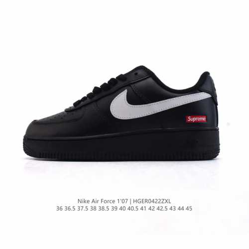 耐克 Nike Air Force 7 Low 空军一号含气垫 小白鞋 低帮百搭厚底增高休闲运动板鞋。柔软、弹性十足的缓震性能和出色的中底设计，横跨复古与现代的