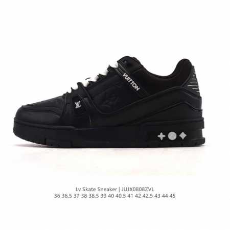 Lv Skate Sneaker 路易威登 2025年新款运动板鞋 蛇年限定 春夏秀场初次亮相，此次以粒面牛皮革焕新呈现。加垫鞋领和鞋舌援引滑板鞋设计，科技鞋带 - 点击图像关闭