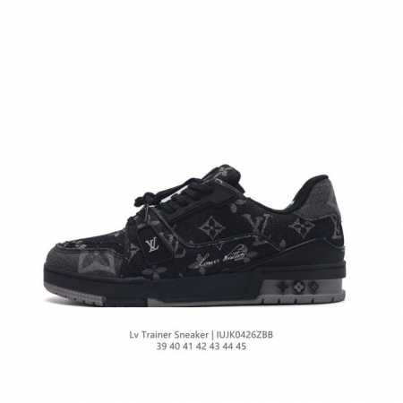 路易威登 Louis Vuitton Lv路易威登板鞋 时尚运动鞋 潮厚底增高男鞋 。舒适防滑底和百搭性霸屏整个时尚娱乐圈，细节调整完美主义！鞋面采用织物材质专 - 点击图像关闭