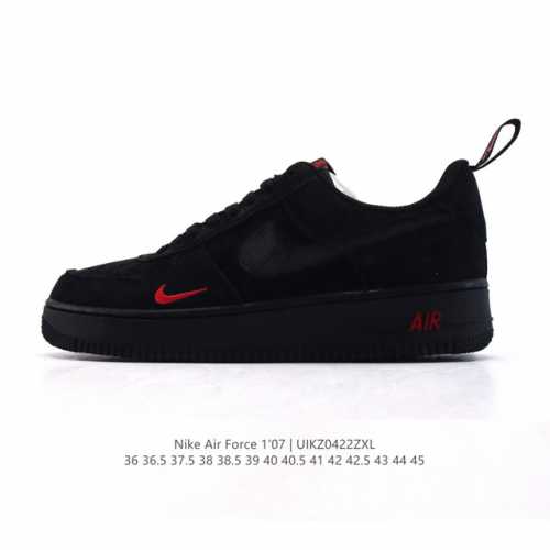 耐克 Nike Air Force 7 Low 空军一号含气垫 小白鞋 低帮百搭厚底增高休闲运动板鞋。柔软、弹性十足的缓震性能和出色的中底设计，横跨复古与现代的