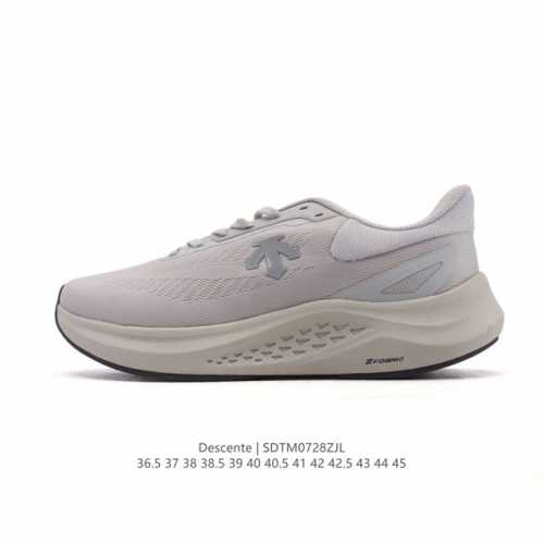 新品公司级 Descente 迪桑特Urban Outdoor系列男女同款Traxis运动休闲鞋夏季新品。迪桑特的Core-Tex面料，轻薄又坚固，防水透气还防