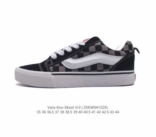 万斯 Vans Knu-Skool Vr3 Lx 面包鞋。坎普尔 茱利安系列低帮复古硫化休闲运动板鞋“肥胖版大logo”要说整个2023年最为热门的鞋型之一，