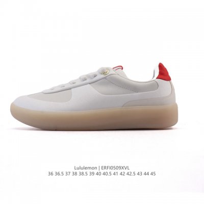 公司级 Lululemon Cityverse 露露乐蒙 板鞋 小白鞋，Lulu家的第一双男款板鞋，做的真心不错，颜值挺高的，上脚很轻盈，脚感还算舒适，整体以纯
